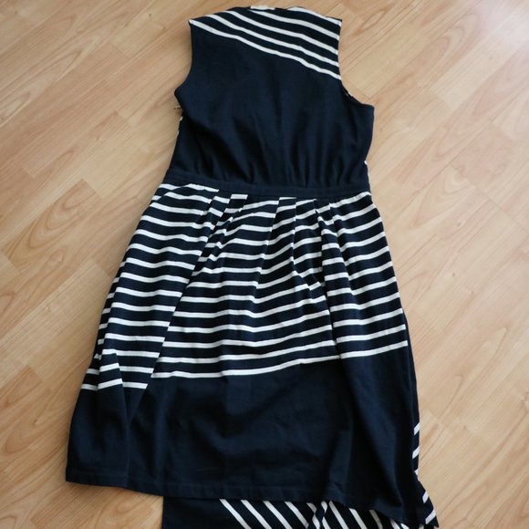 Striped Sleeveless Asymmetrical Dress - Picture 4 of 7